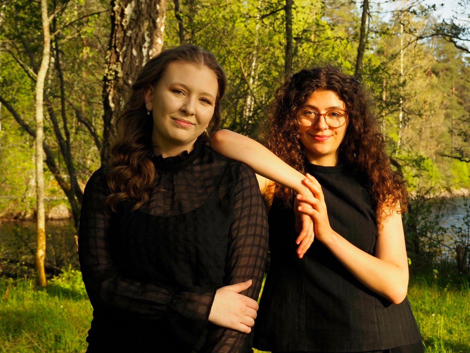 Duo Thronæs/Fougner